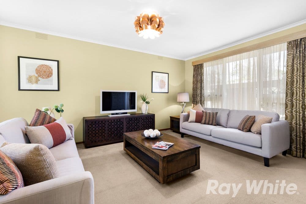 25 Eastleigh Drive, Glen Waverley VIC 3150, Glen Waverley - Thumbnail 4