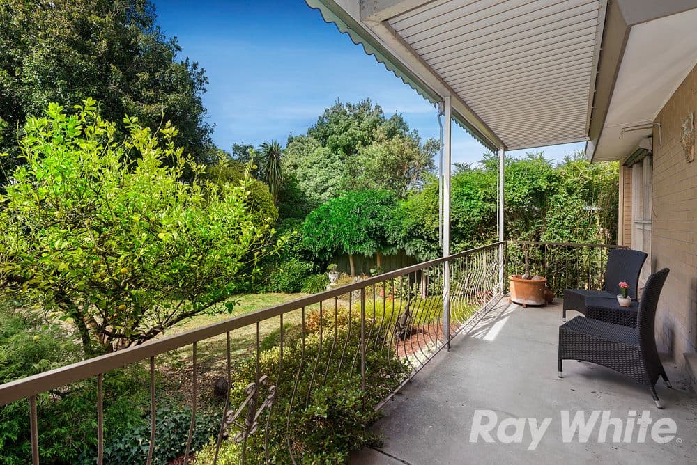 25 Eastleigh Drive, Glen Waverley VIC 3150, Glen Waverley - Thumbnail 8