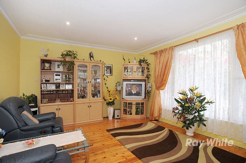 10 Somers Street, NOBLE PARK VIC 3174, Noble Park - Thumbnail 3