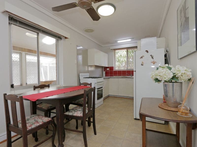 363 Fulham Street, Cloverdale WA 6105, Cloverdale - Thumbnail 6