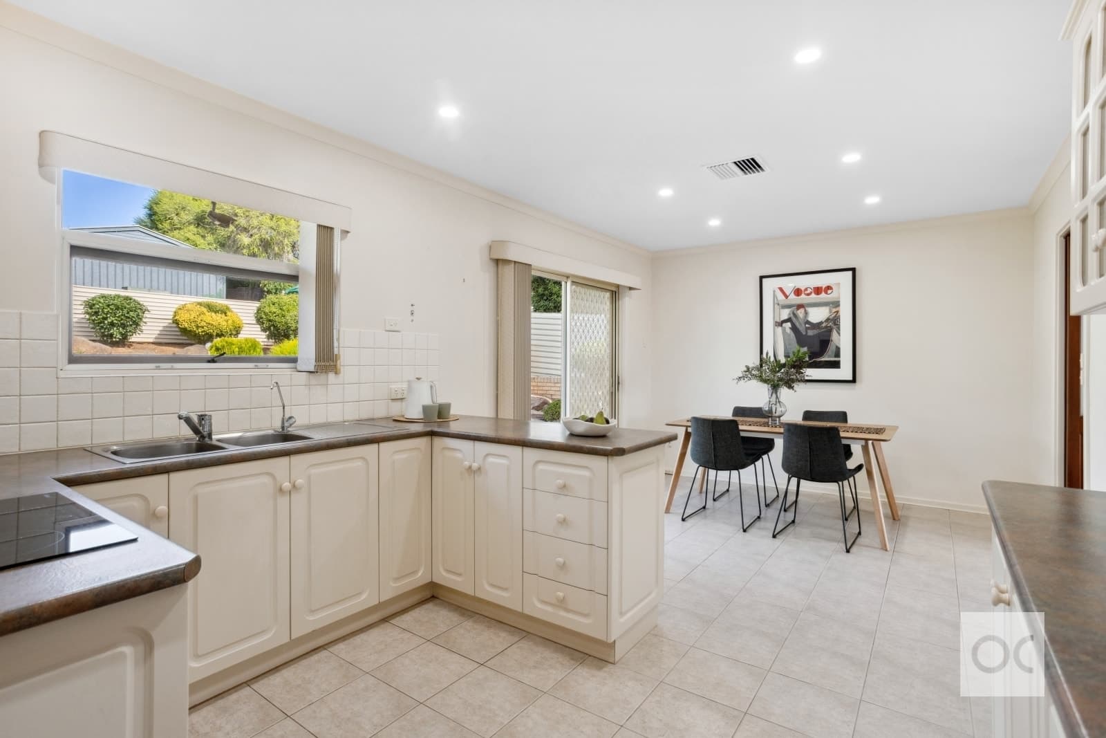 24 Greenwillow Crescent, Happy Valley - Thumbnail 2