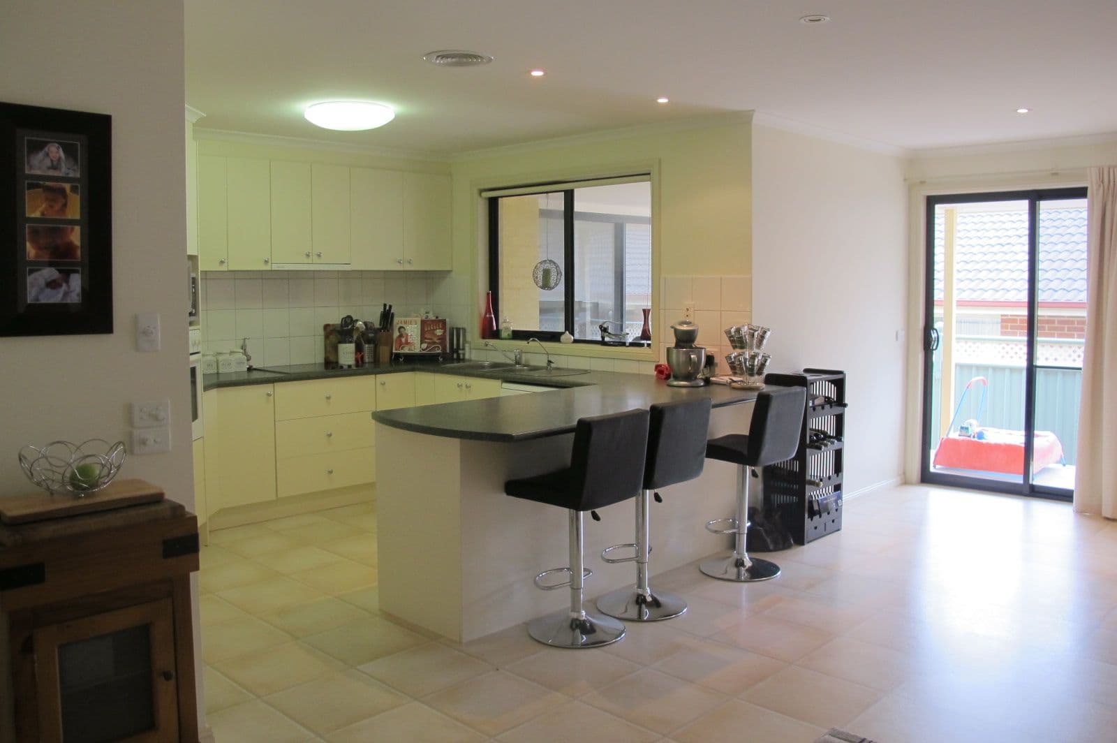 32 Milton Street, HAMILTON VIC 3300, Hamilton - Thumbnail 2