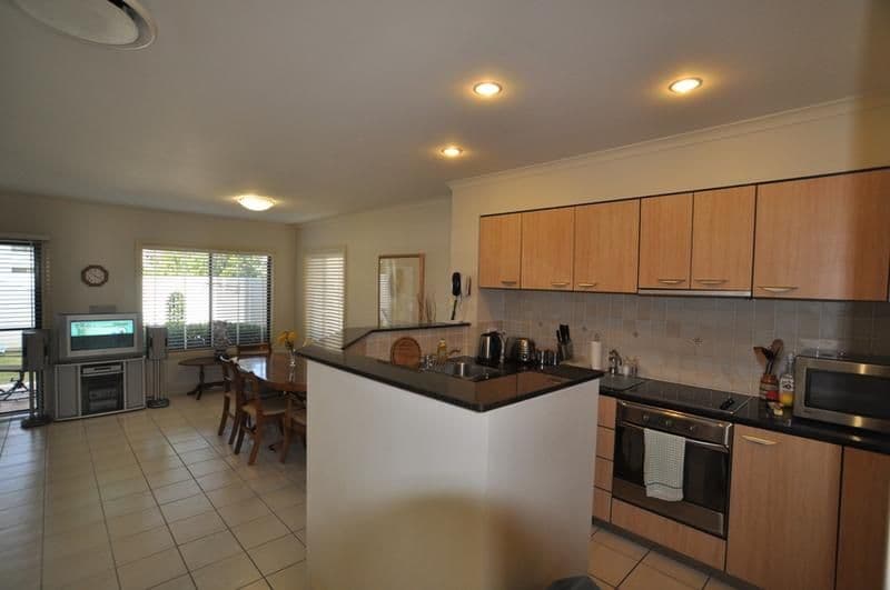 8840 Magnolia Drive East, HOPE ISLAND QLD 4212, Hope Island - Thumbnail 4