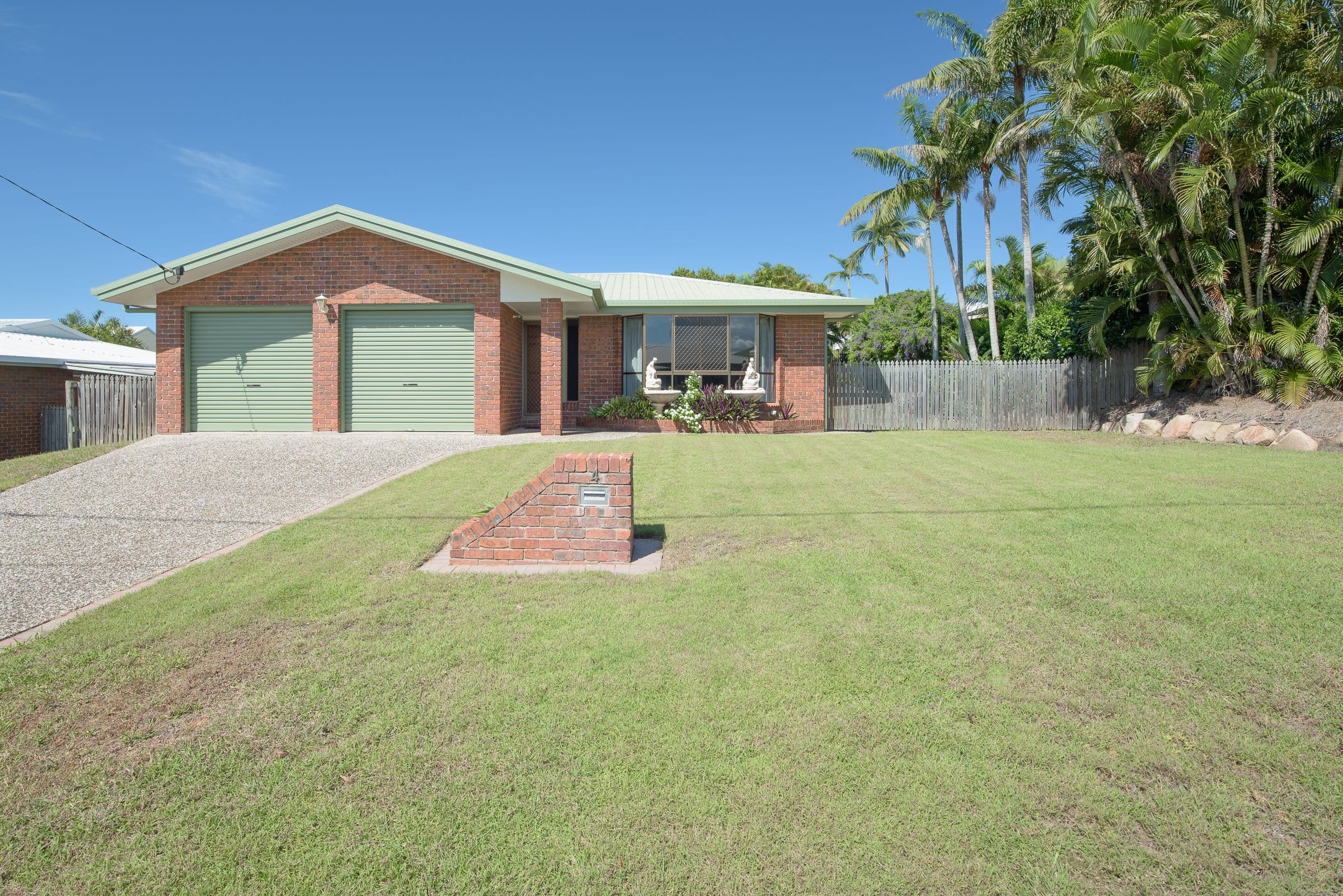 4 Resolute Street, Clinton QLD 4680, Clinton - Image 1