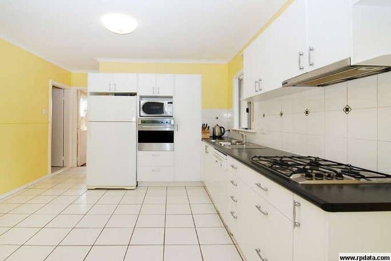 66 Twelfth Aveue, KEDRON QLD 4031, Kedron - Thumbnail 4