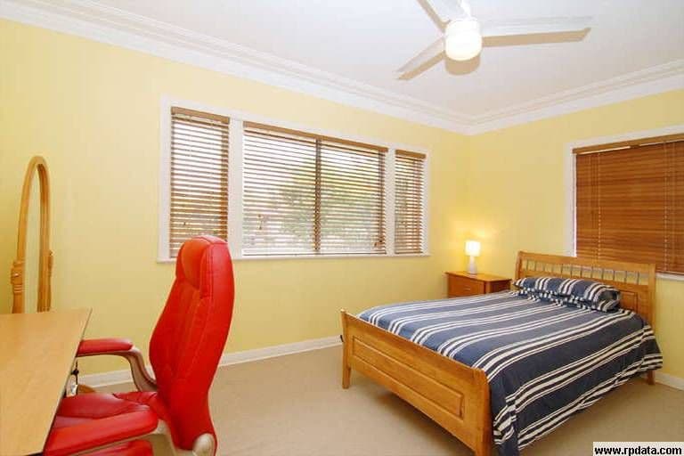 66 Twelfth Aveue, KEDRON QLD 4031, Kedron - Thumbnail 8