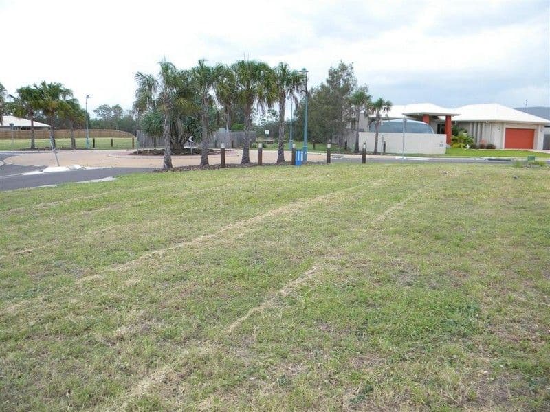 2 Helm Street, Toogoom QLD 4655, Toogoom - Thumbnail 2