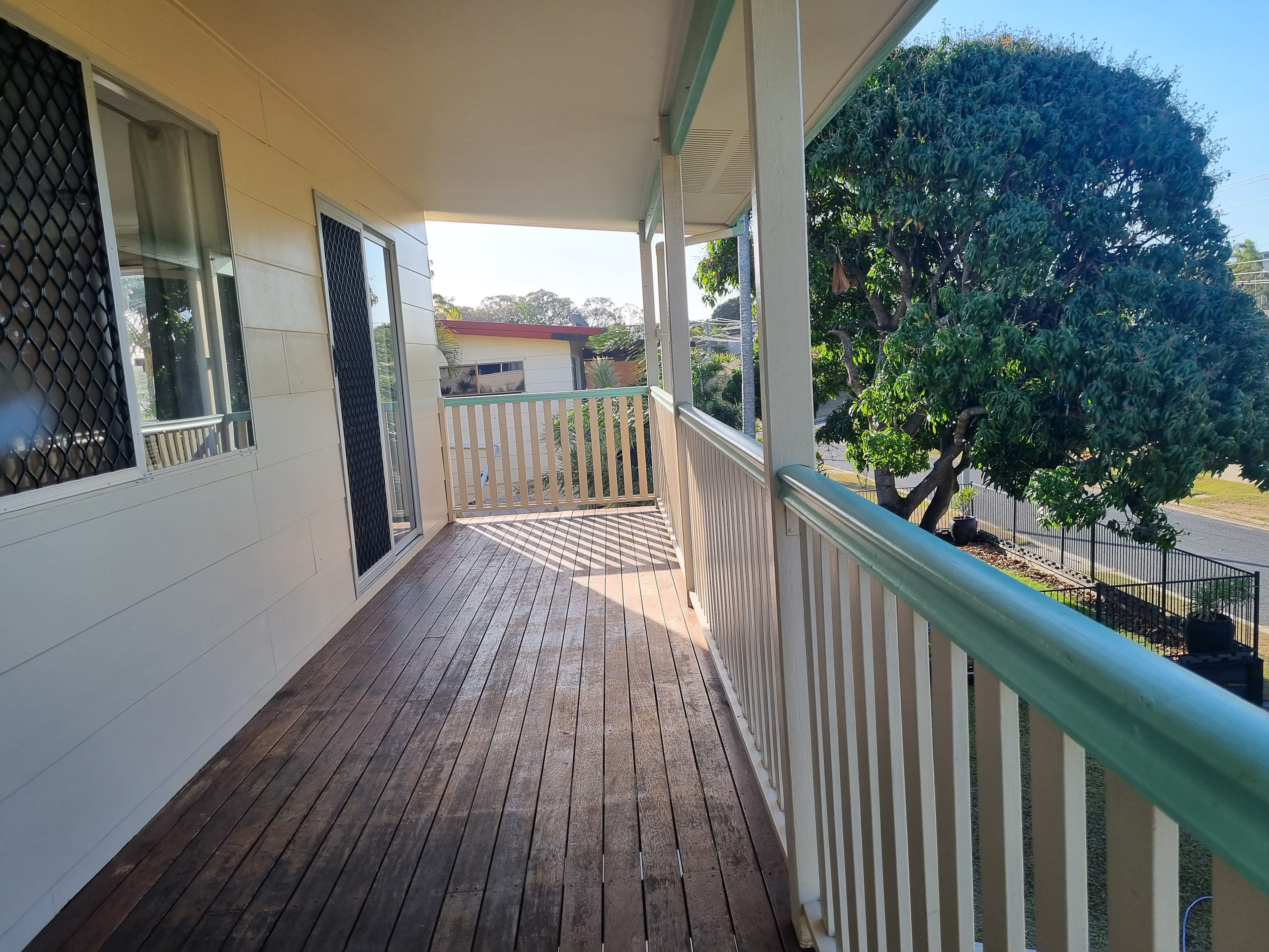 21 Tyson Crescent, Tannum Sands QLD 4680, Tannum Sands - Thumbnail 2