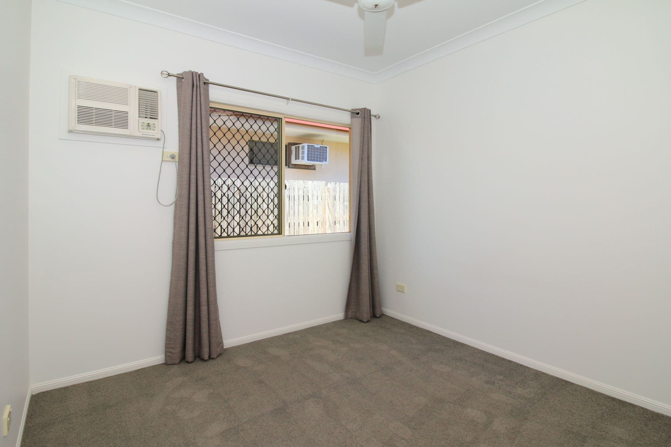 2 Saint Pauls Court, Mount Louisa QLD 4814, Mount Louisa - Thumbnail 6