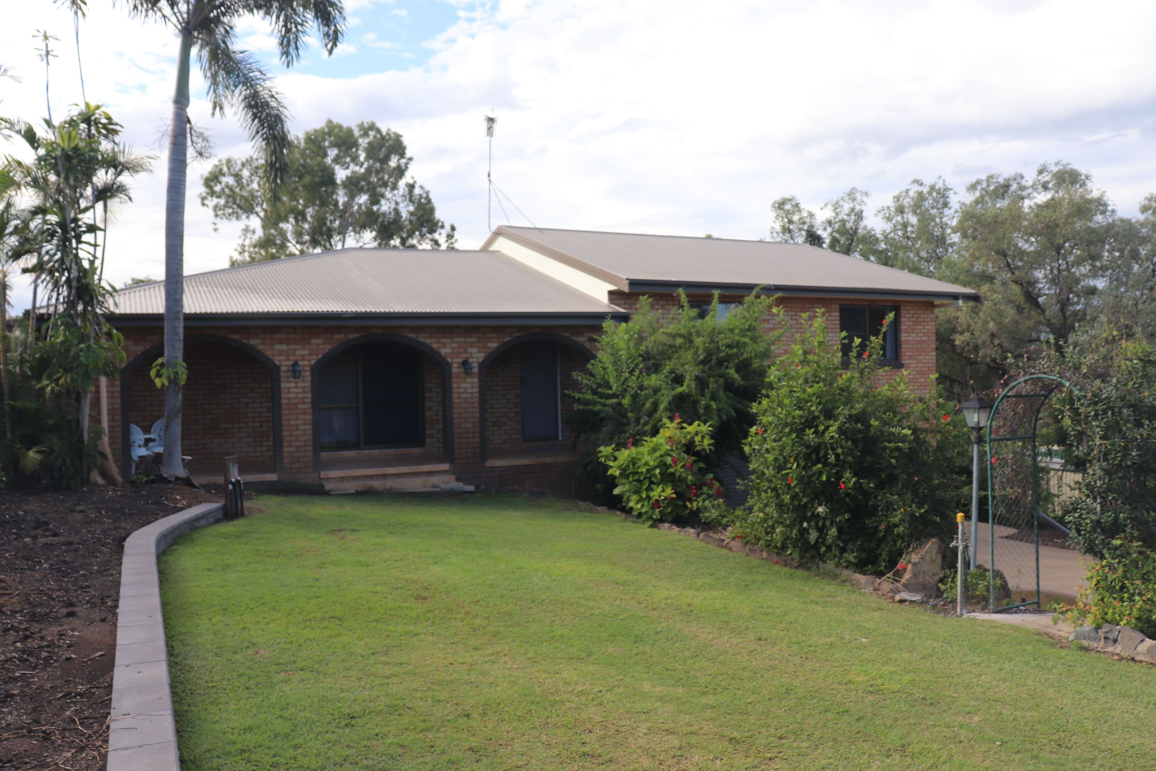 69 Burnett Street, Mundubbera QLD 4626, Mundubbera - Image 1