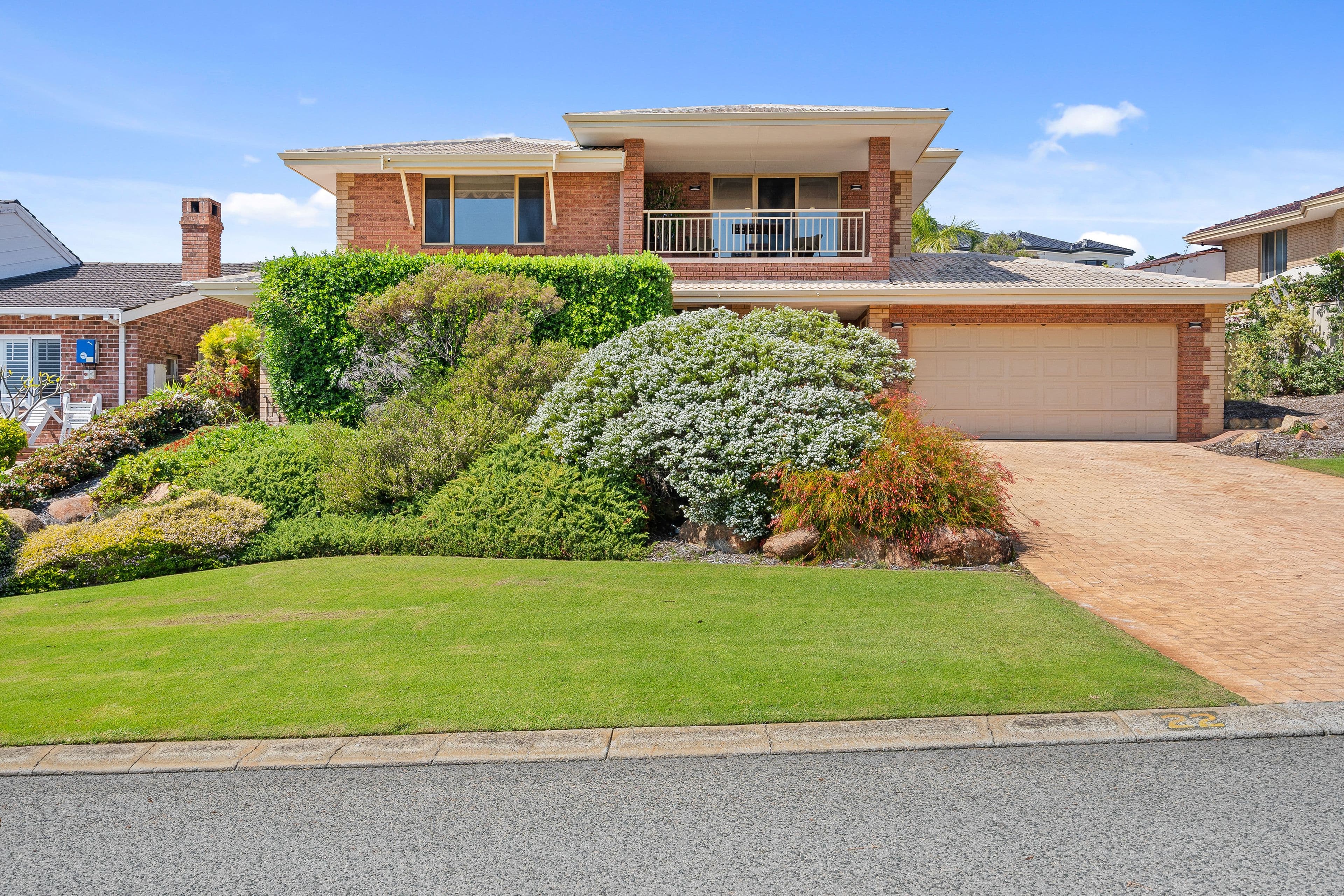 22 Barranjoey Way, Sorrento WA 6020, Sorrento - Thumbnail 2
