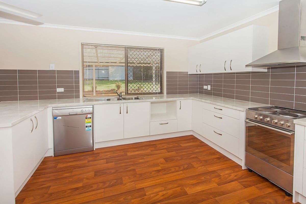 12 Lorraine Street, CAMIRA QLD 4300, Camira - Thumbnail 3