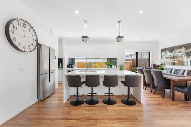 7 Brentham Crescent, Werribee VIC 3030, Werribee - Thumbnail 4