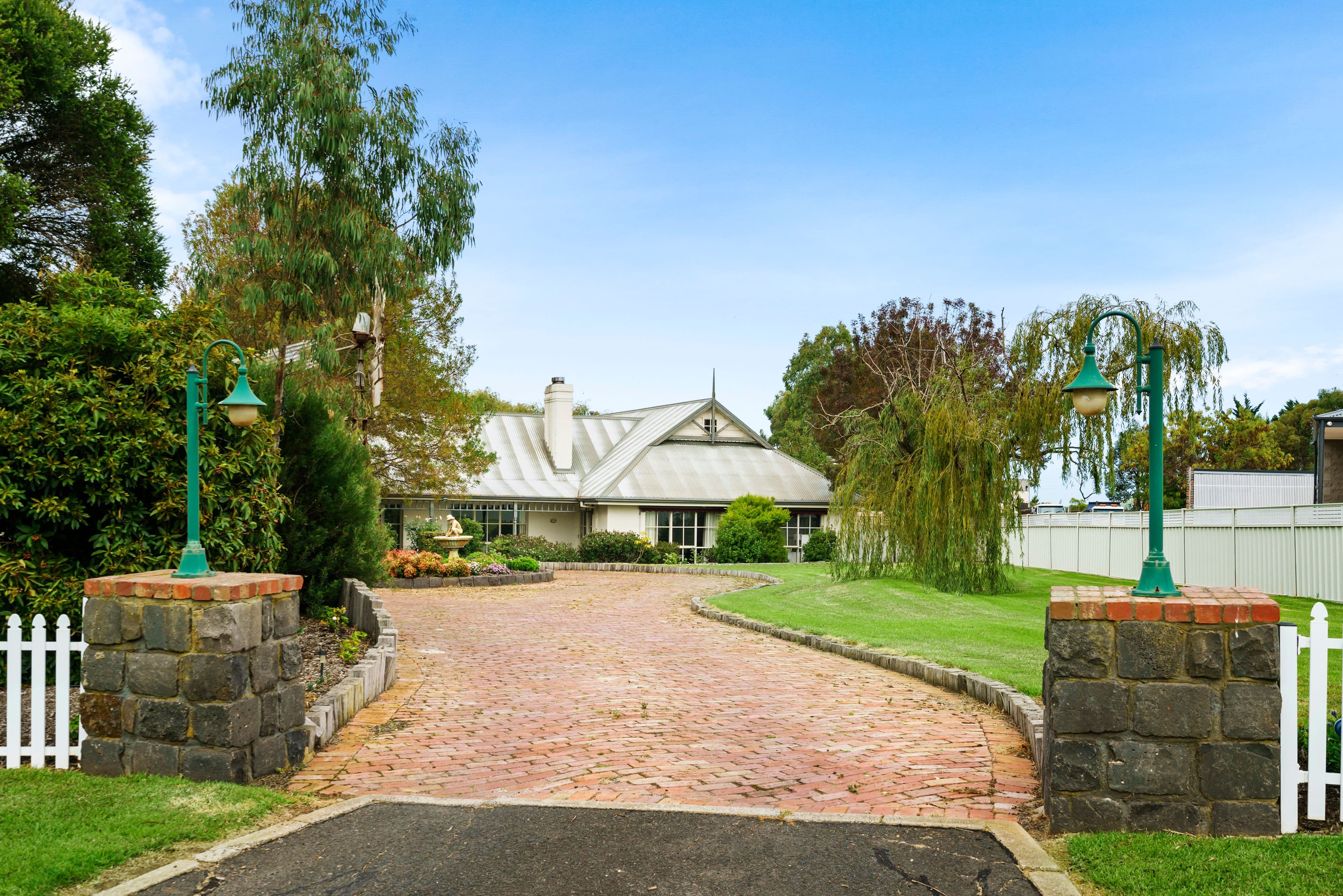7 Telopea Place, Hillside VIC 3037, Hillside - Thumbnail 2