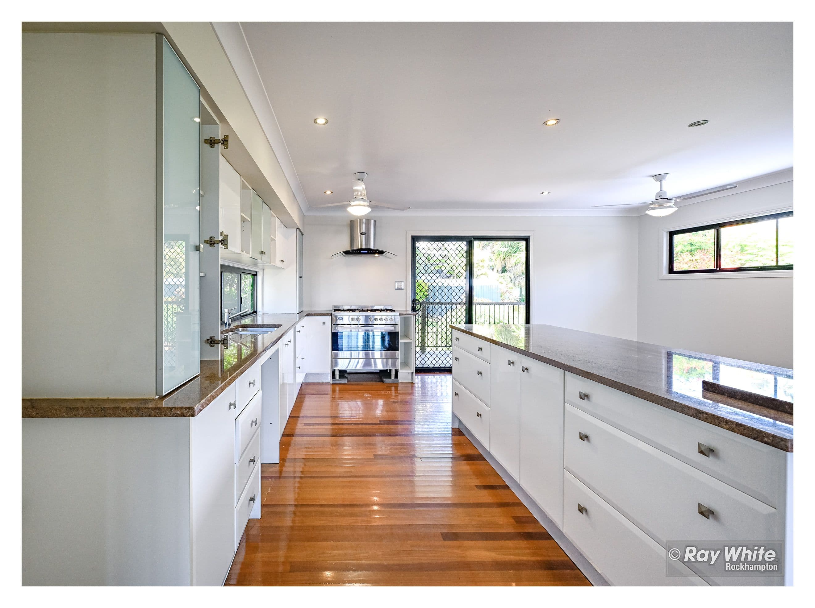 15 Christine Avenue, Yeppoon QLD 4703, Yeppoon - Thumbnail 8