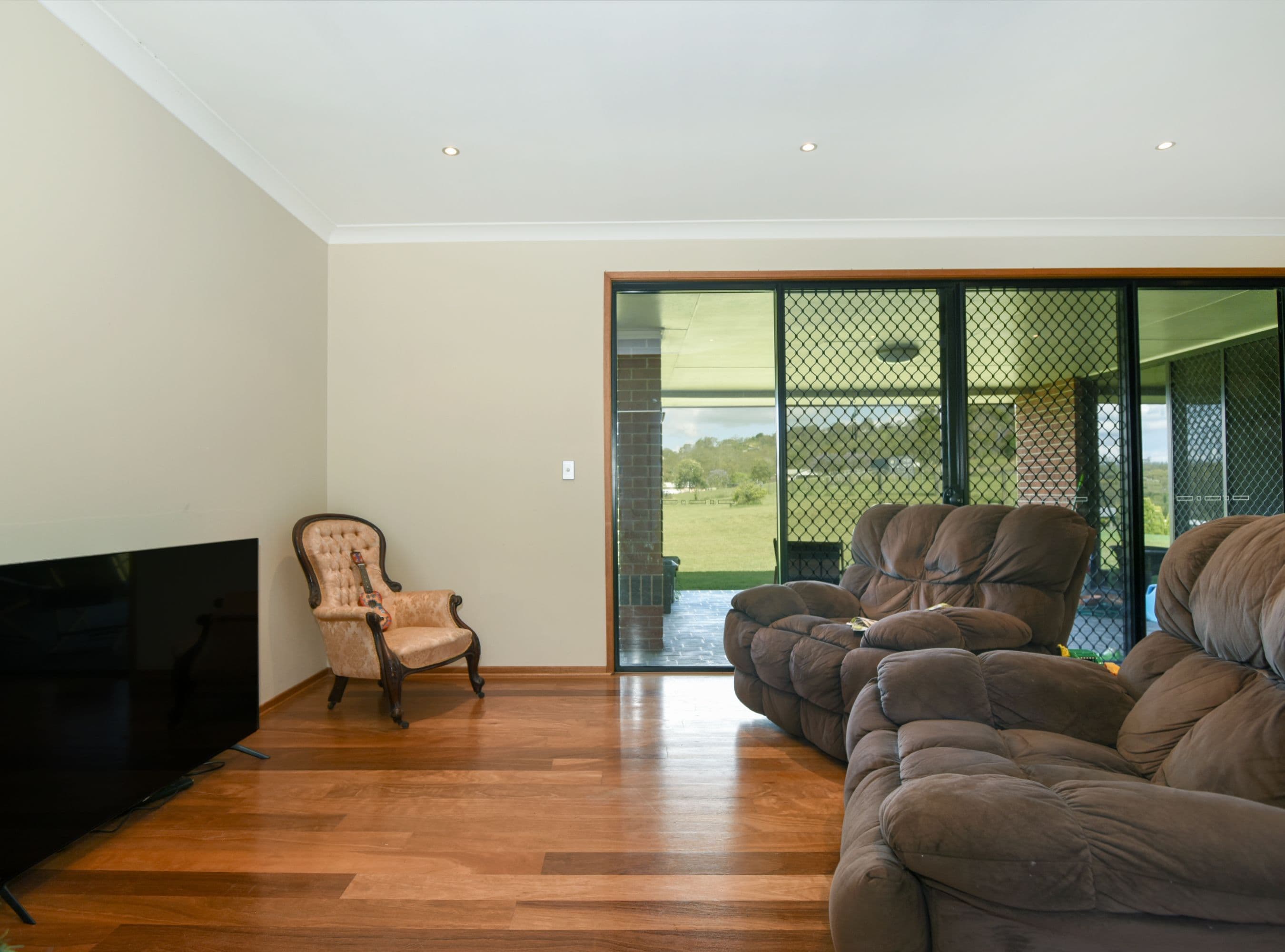 16-18 Bedwell Street, Cranley QLD 4350, Cranley - Thumbnail 3
