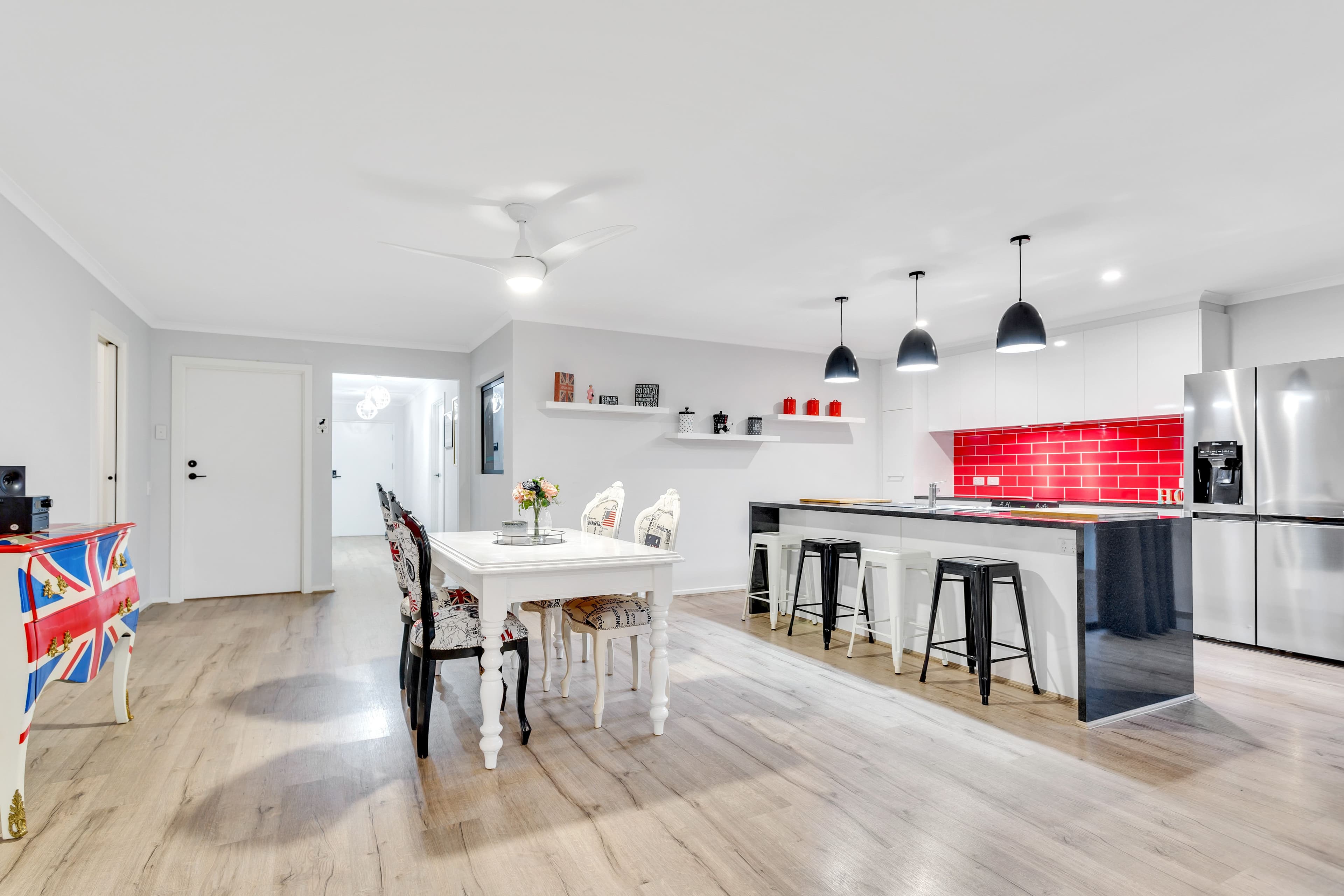 7 Clementine Avenue, Munno Para SA 5115, Munno Para - Thumbnail 2