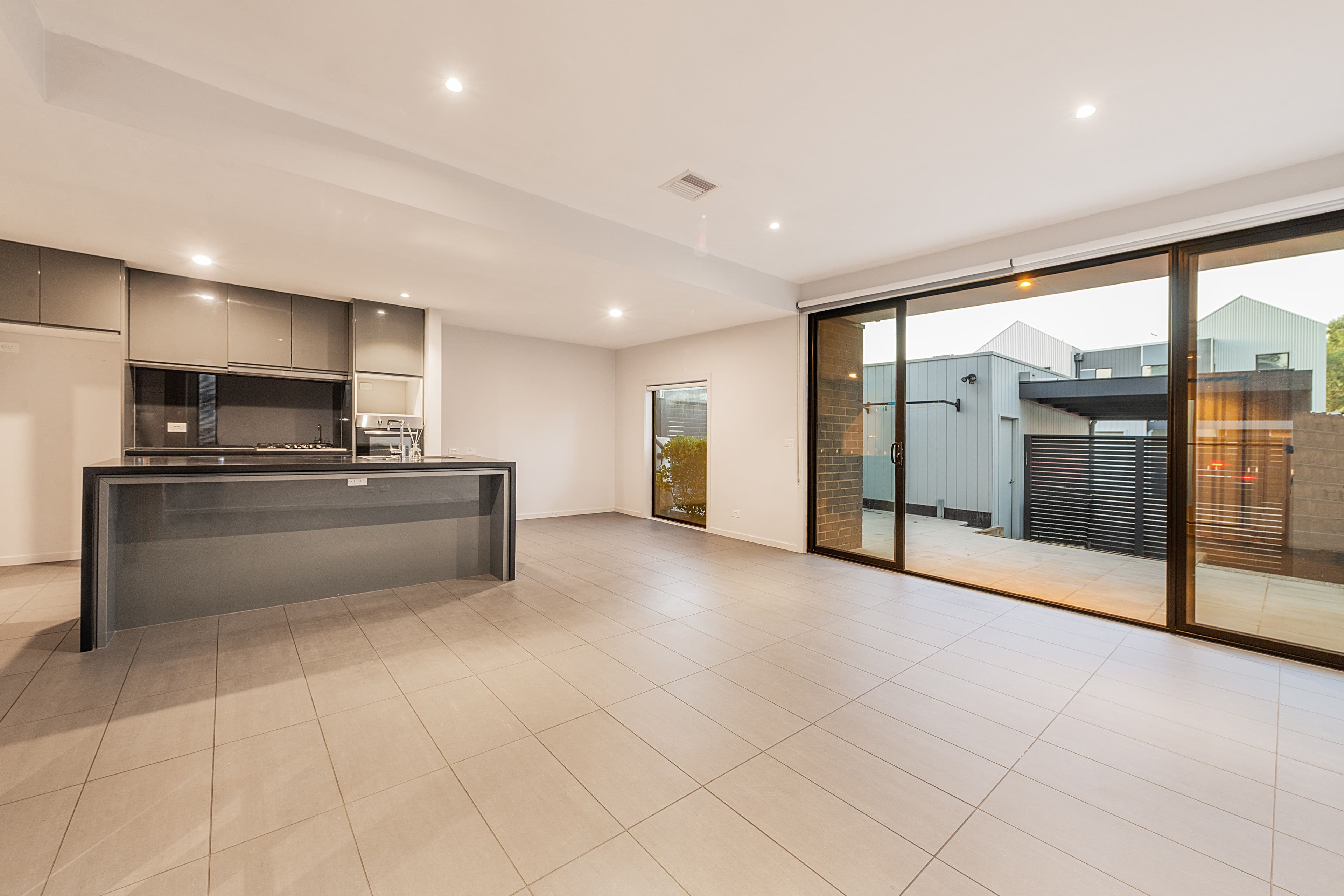 12 Alarah Boulevard, Cranbourne West VIC 3977, Cranbourne West - Thumbnail 4