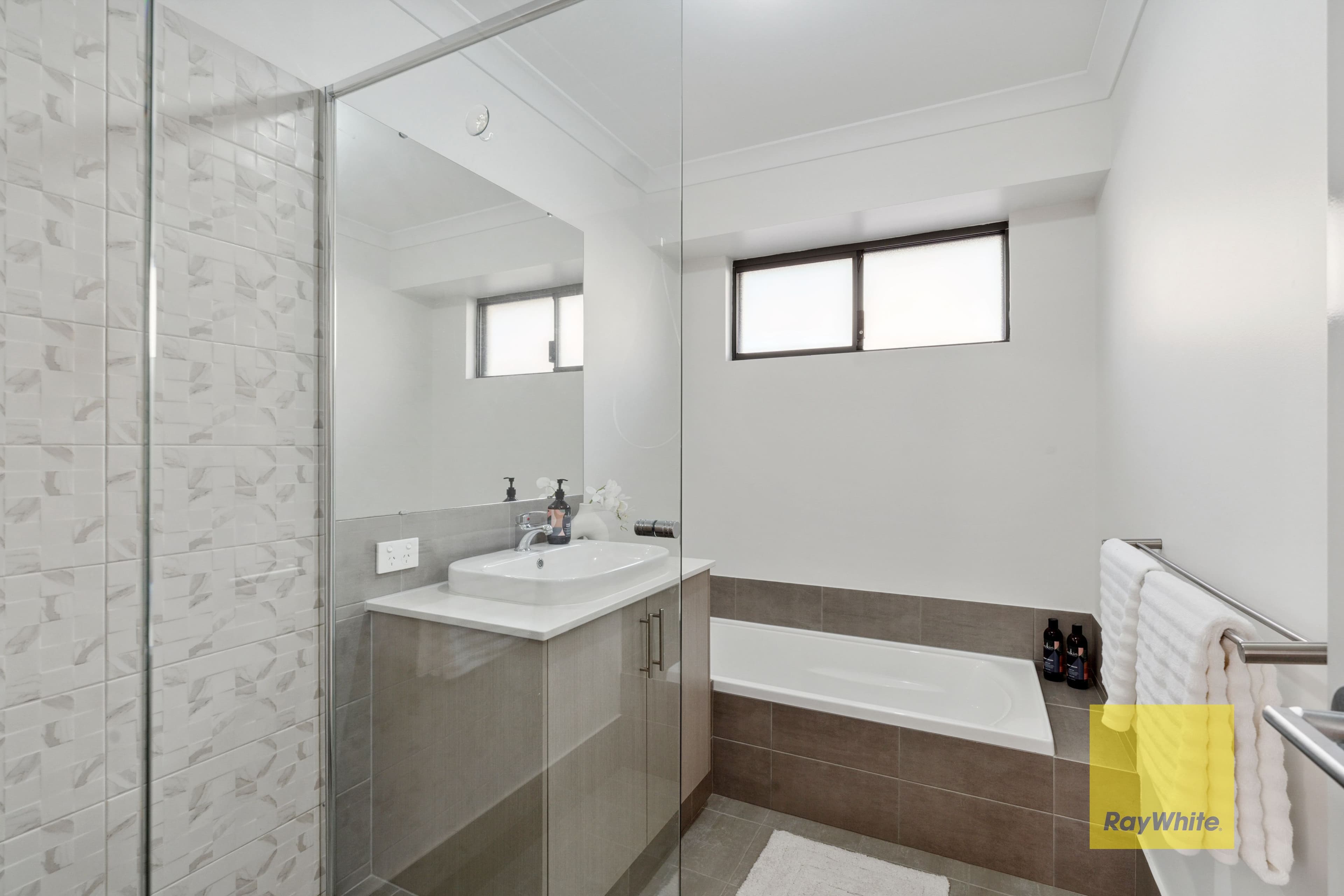 19 Nettup Street, Hammond Park WA 6164, Hammond Park - Thumbnail 7