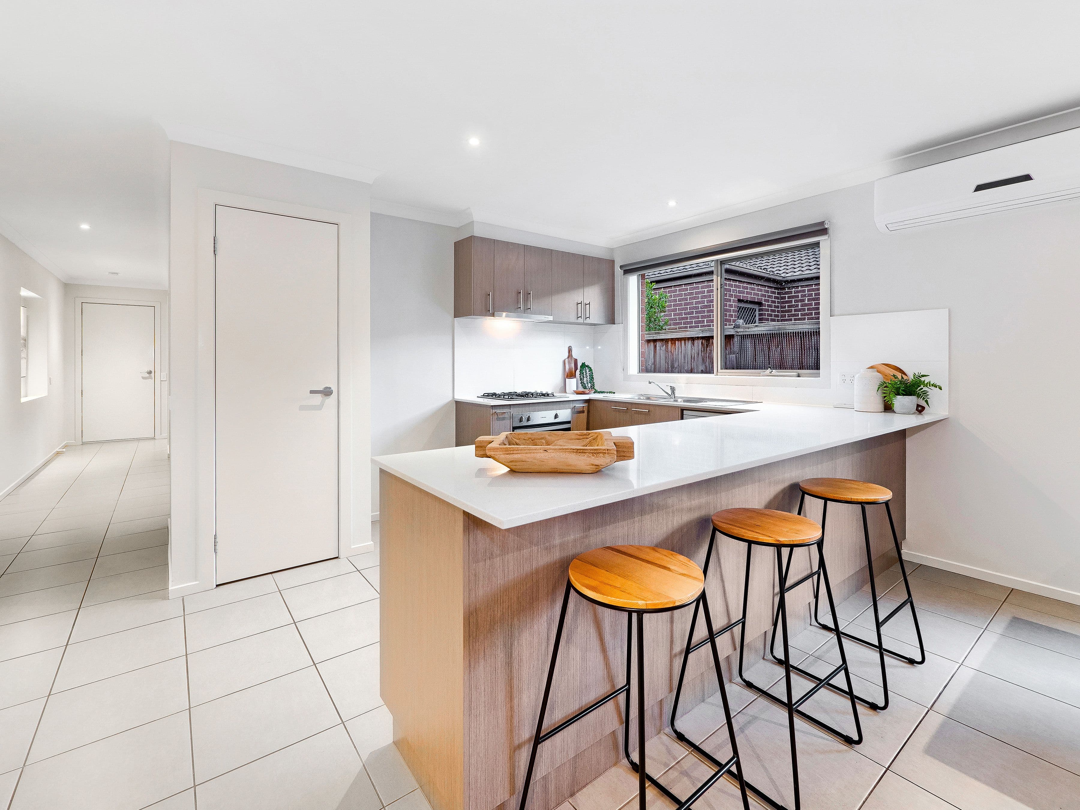 9 Naas Road, Clyde North VIC 3978, Clyde North - Thumbnail 6