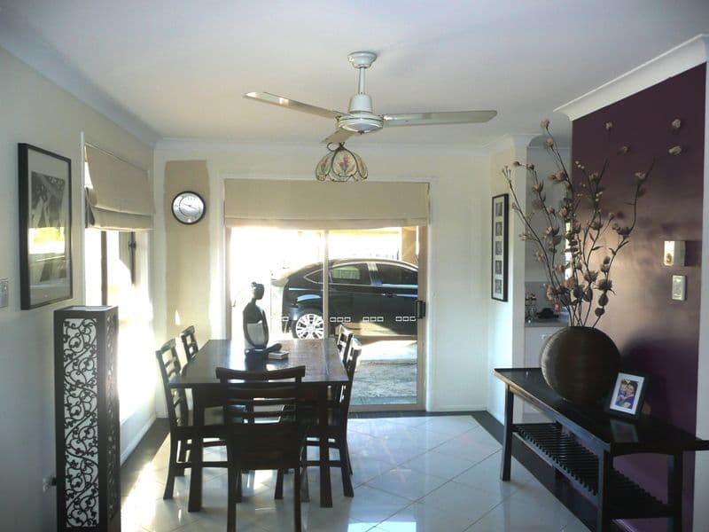 17 Fenwood Close, BORONIA HEIGHTS QLD 4124, Boronia Heights - Thumbnail 3