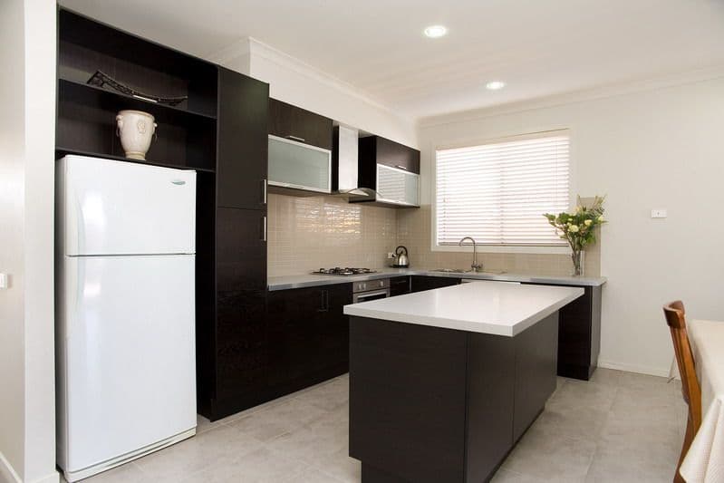 4 Alhambra Drive, EPPING VIC 3076, Epping - Thumbnail 2