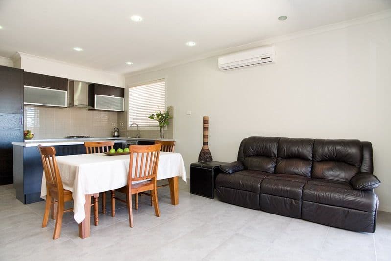 4 Alhambra Drive, EPPING VIC 3076, Epping - Thumbnail 3