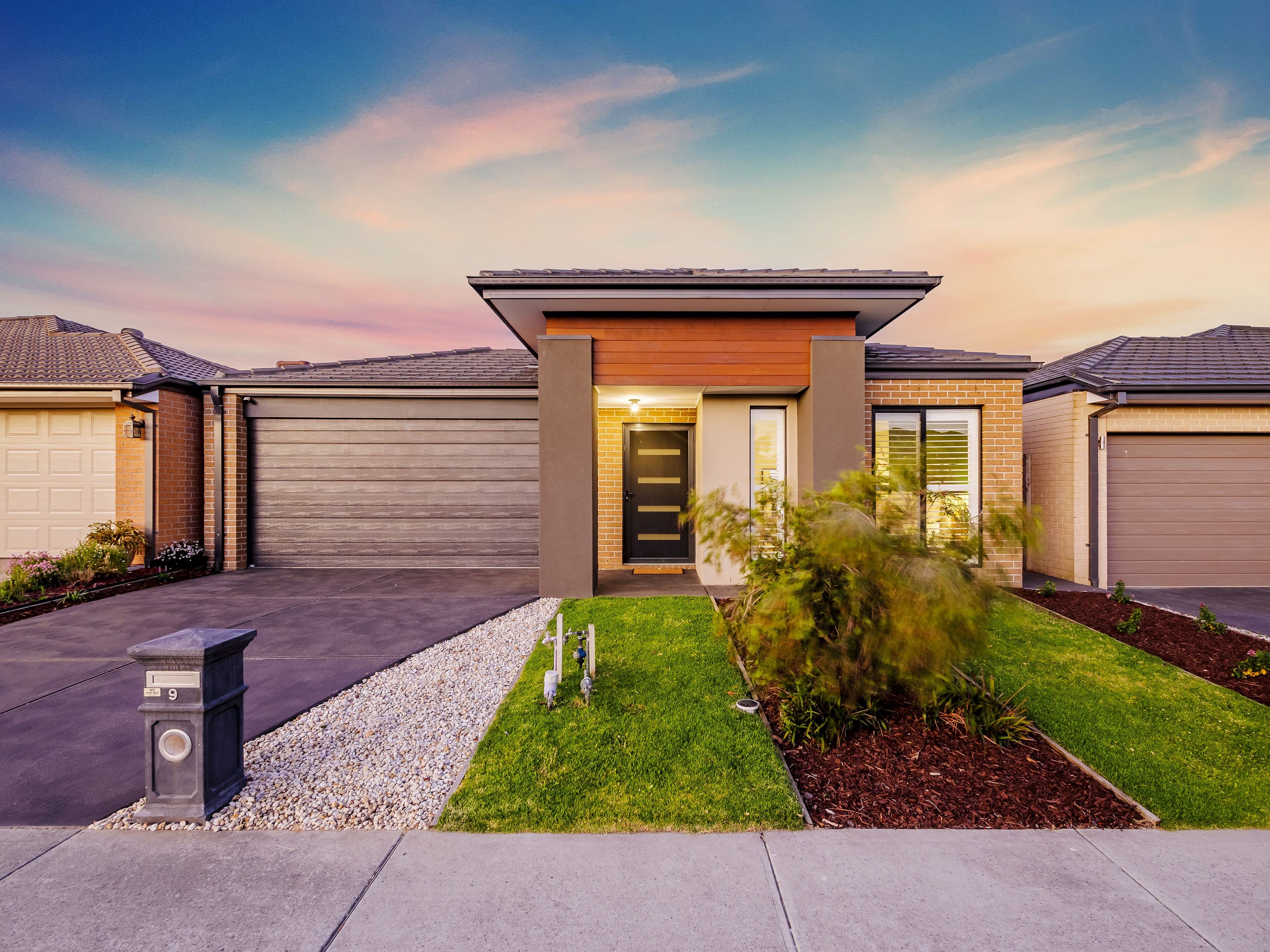 9 Carisbrooke Way, Clyde North VIC 3978, Clyde North - Image 1