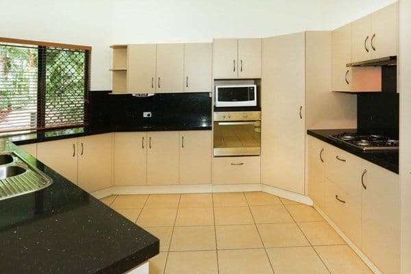 12 Springbrook Parade, IDALIA QLD 4811, Idalia - Thumbnail 3