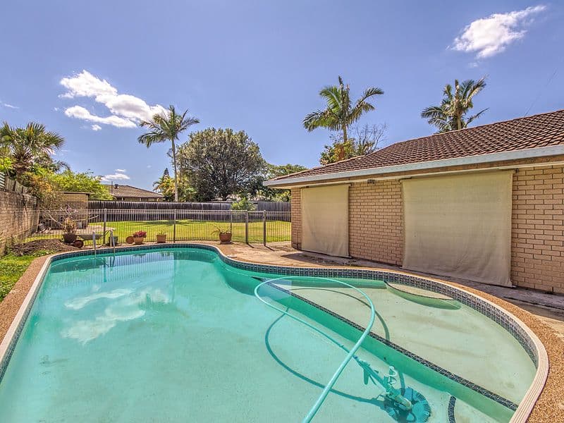 9 Dunbarton Avenue, SORRENTO QLD 4217, Sorrento - Image 1