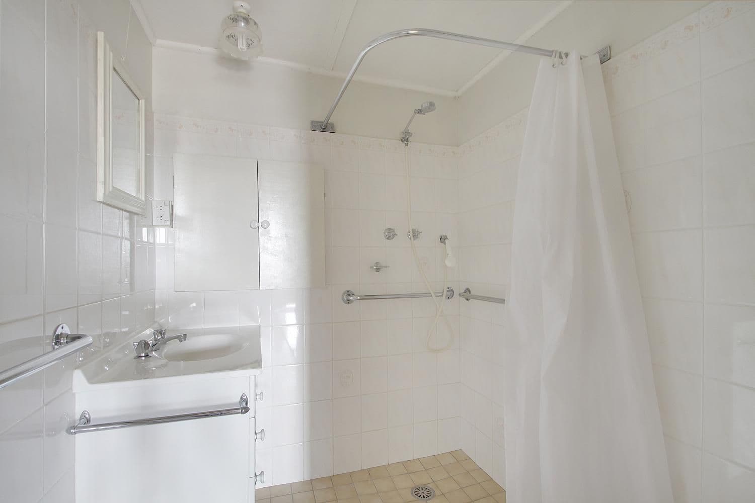 2 Eldon Street, GOULBURN NSW 2580, Goulburn - Thumbnail 4