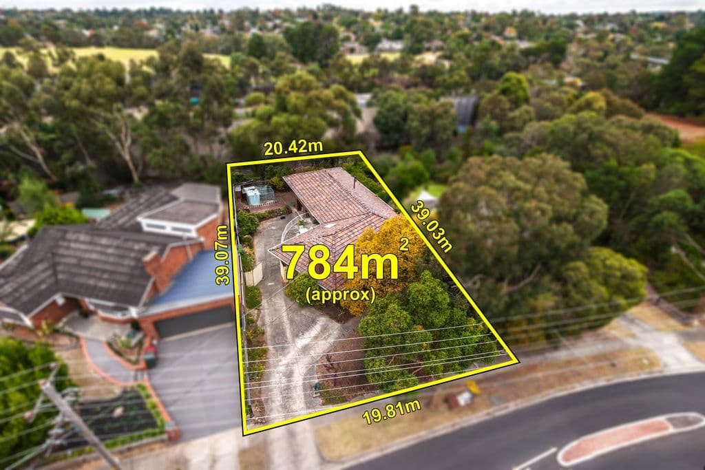 66 Darvall Street, Donvale VIC 3111, Donvale - Thumbnail 2