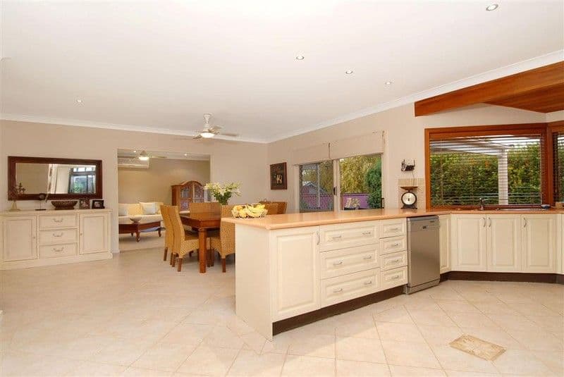 22 Castlewood Drive, CASTLE HILL NSW 2154, Castle Hill - Thumbnail 5