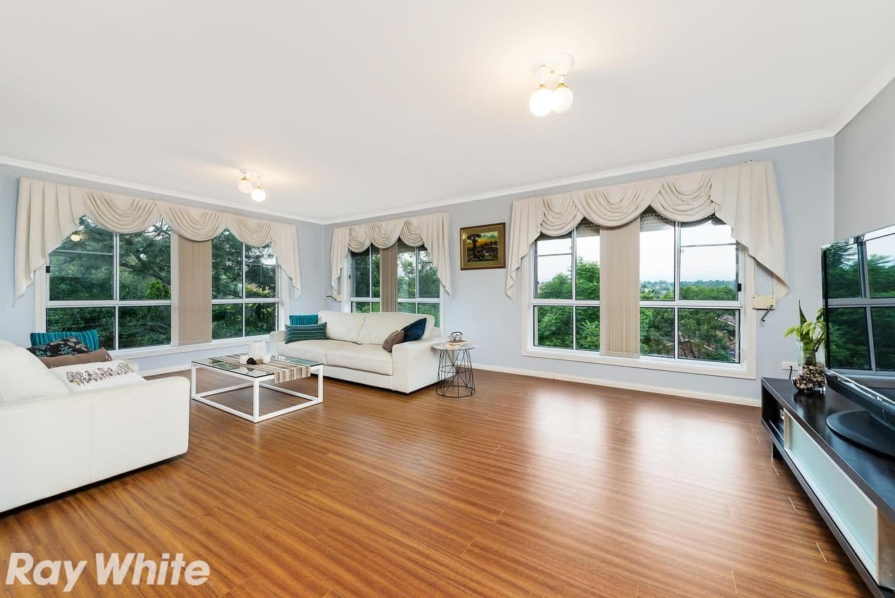 44 Crestwood Drive, Baulkham Hills - Thumbnail 5
