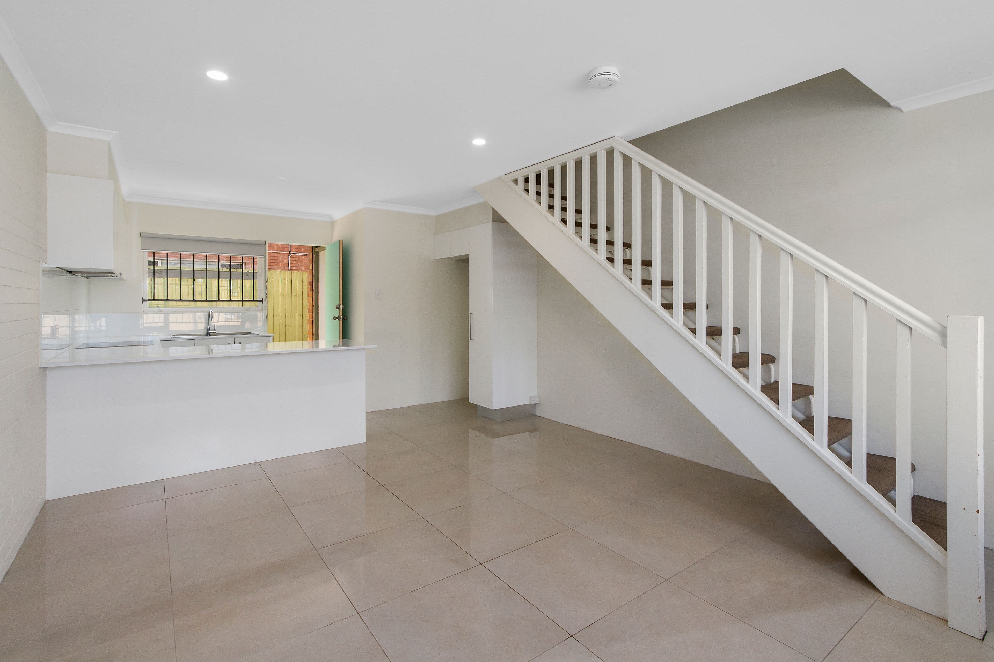 34 Stanhill Drive, Surfers Paradise QLD 4217, Surfers Paradise - Thumbnail 3