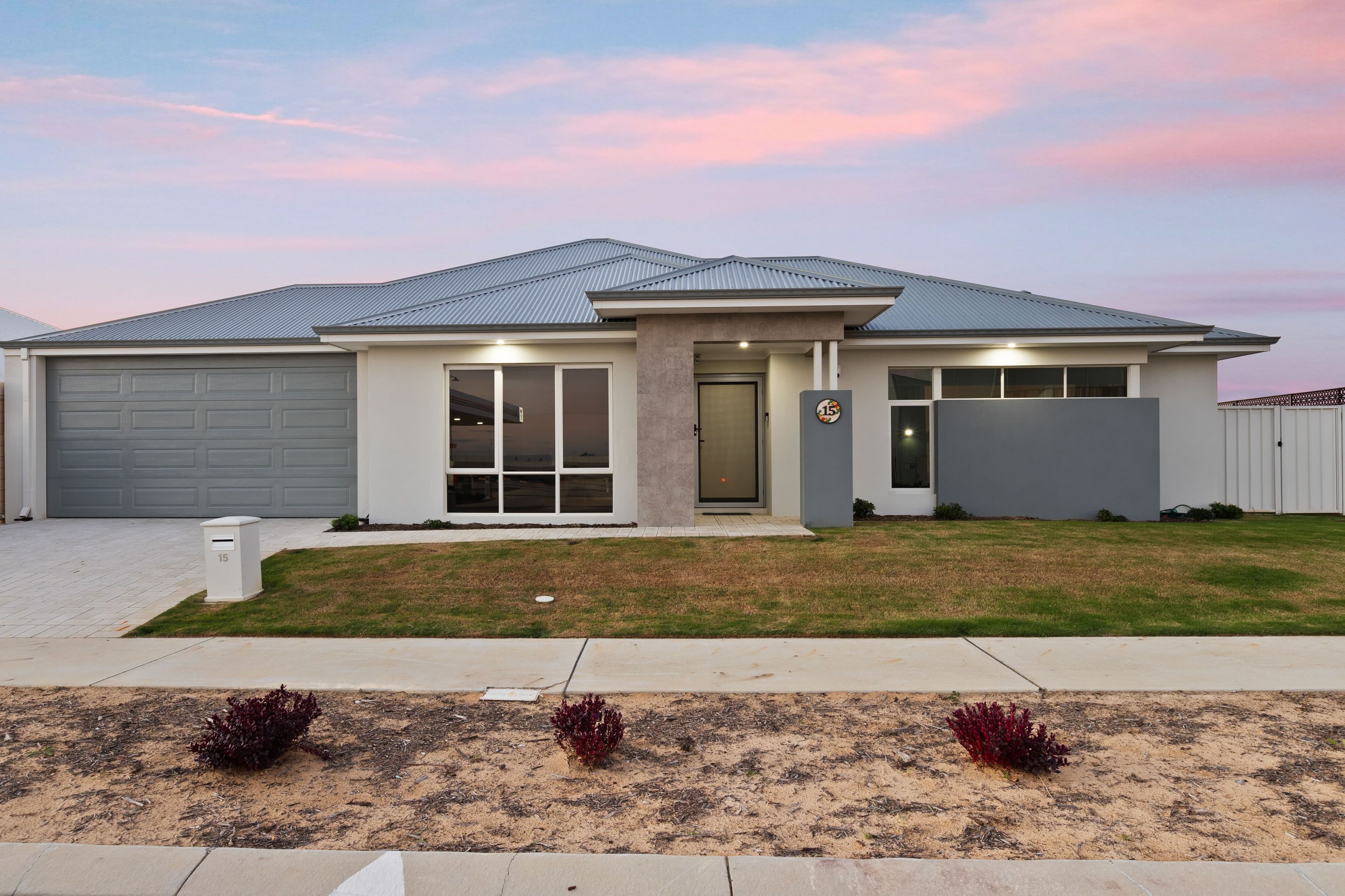 15 Carlsbad Promenade, Alkimos WA 6038, Alkimos - Image 1