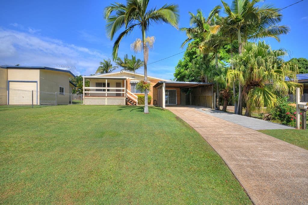 7 Algona Street, Labrador QLD 4215, Labrador - Image 1