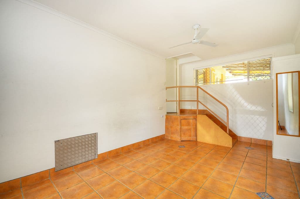 7 Algona Street, Labrador QLD 4215, Labrador - Thumbnail 4