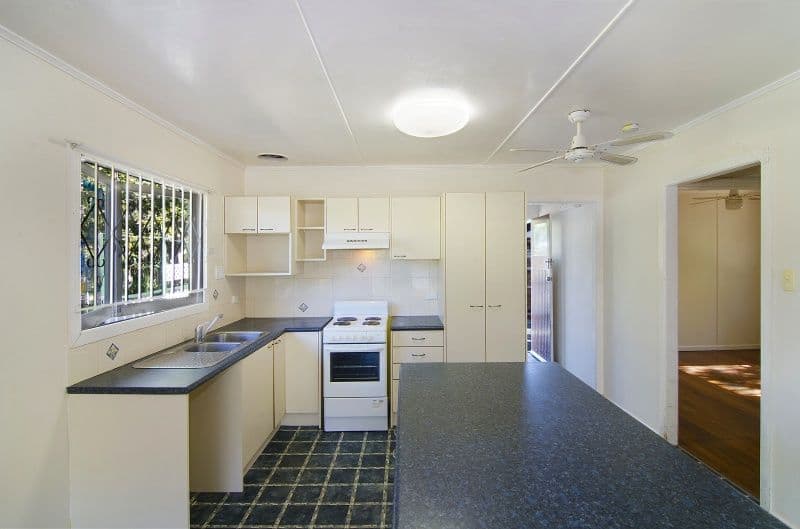 18 Glenhaven Street, KEDRON QLD 4031, Kedron - Thumbnail 3