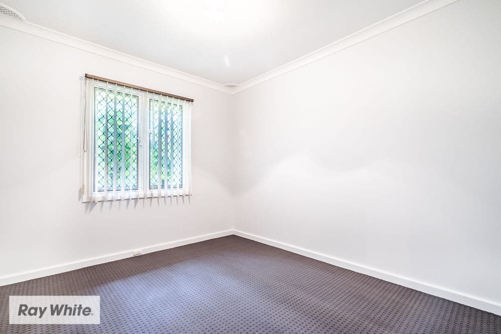 192 Marangaroo Drive, Girrawheen WA 6064, Girrawheen - Thumbnail 4