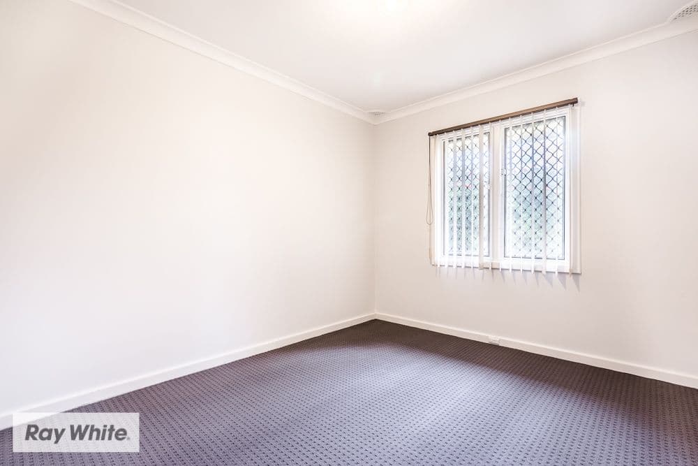 192 Marangaroo Drive, Girrawheen WA 6064, Girrawheen - Thumbnail 5