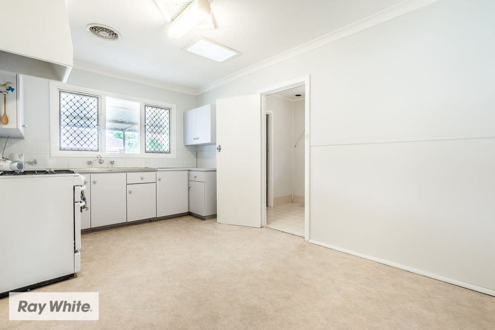 192 Marangaroo Drive, Girrawheen WA 6064, Girrawheen - Thumbnail 8