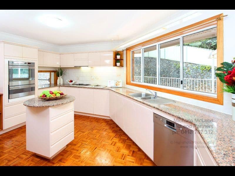 24 Ringway Place, CHAPEL HILL QLD 4069, Chapel Hill - Thumbnail 4