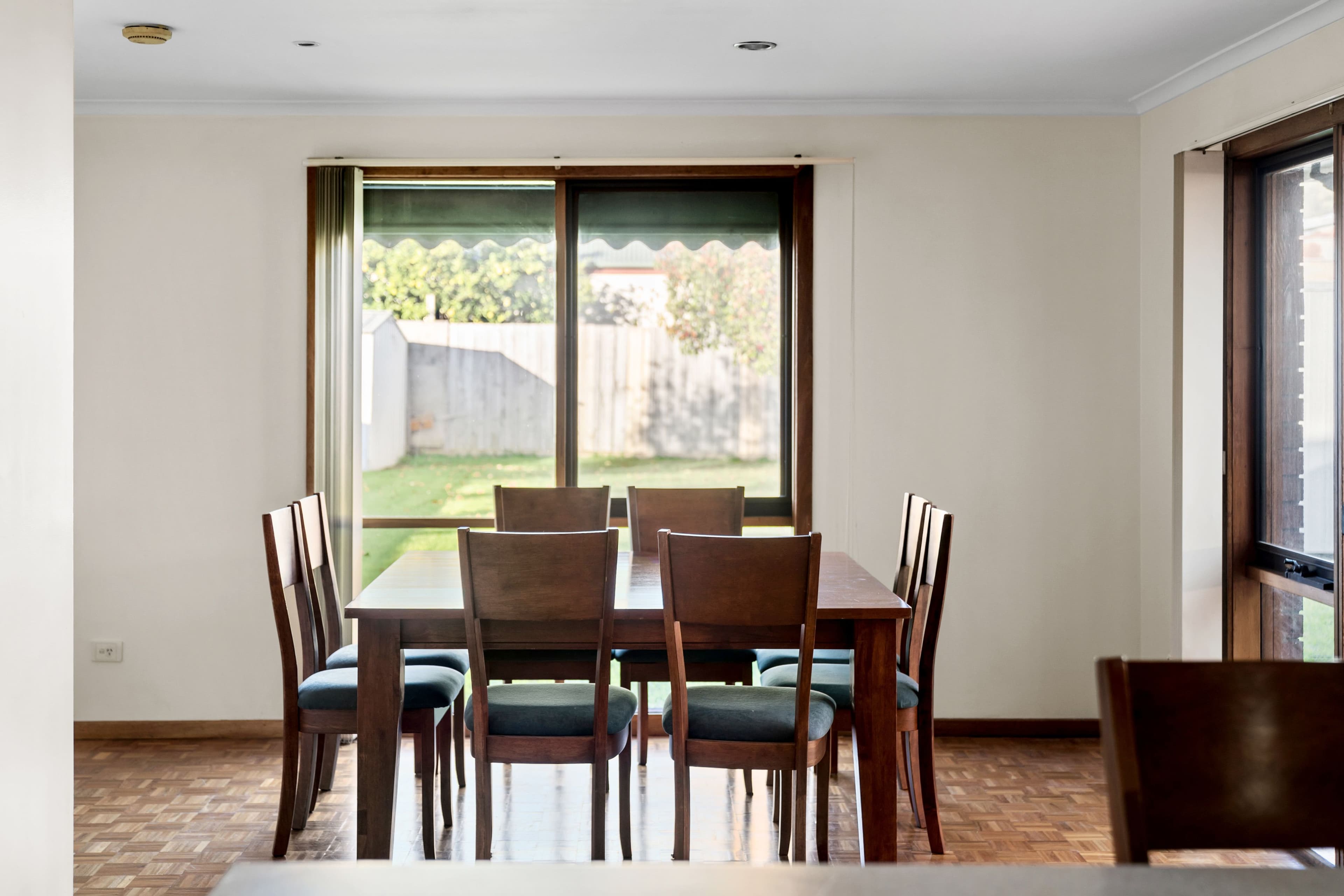 28 Oakdene Grove South, Altona Meadows VIC 3028, Altona Meadows - Thumbnail 4