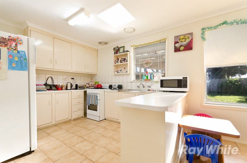19 Currawong Street, MORNINGTON VIC 3931, Mornington - Thumbnail 6