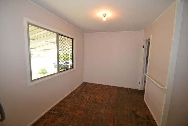 1 Katherine Street, BEERWAH QLD 4519, Beerwah - Thumbnail 6