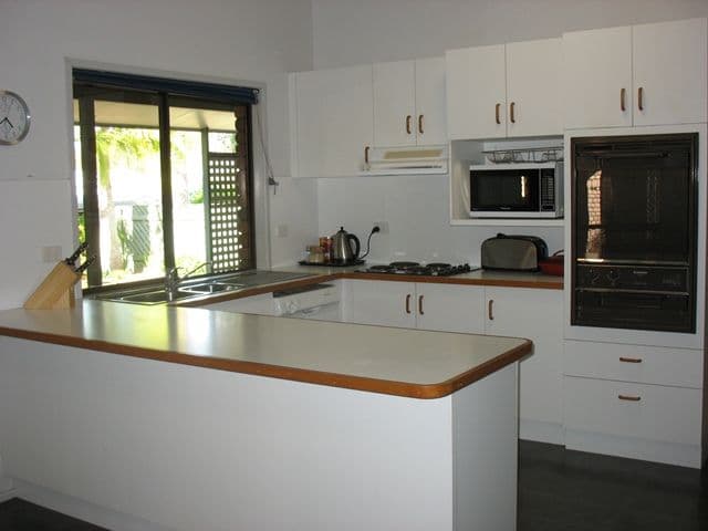 26 Annie Wood Avenue, MOUNT PLEASANT QLD 4740, Mount Pleasant - Thumbnail 5