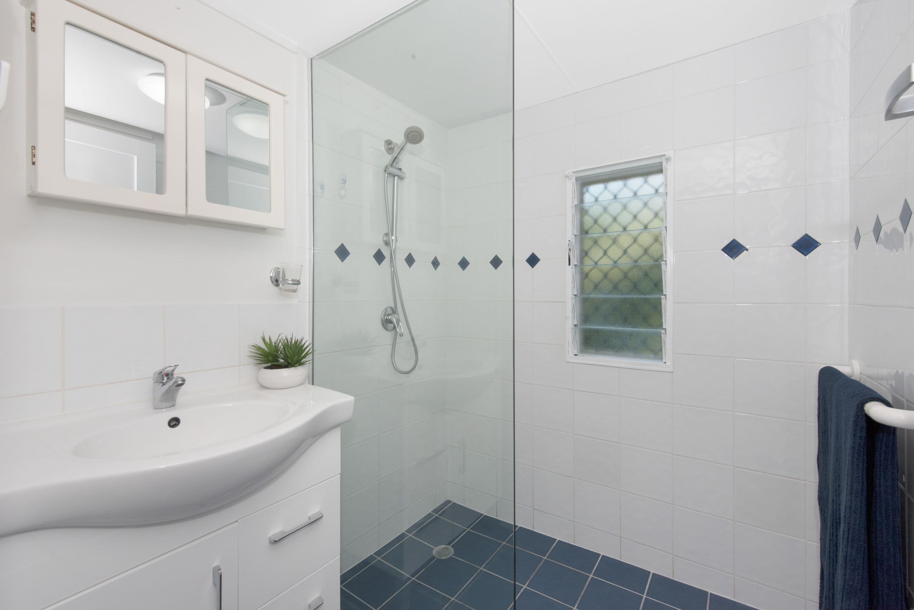 57 Railway Avenue, Railway Estate QLD 4810, Railway Estate - Thumbnail 7