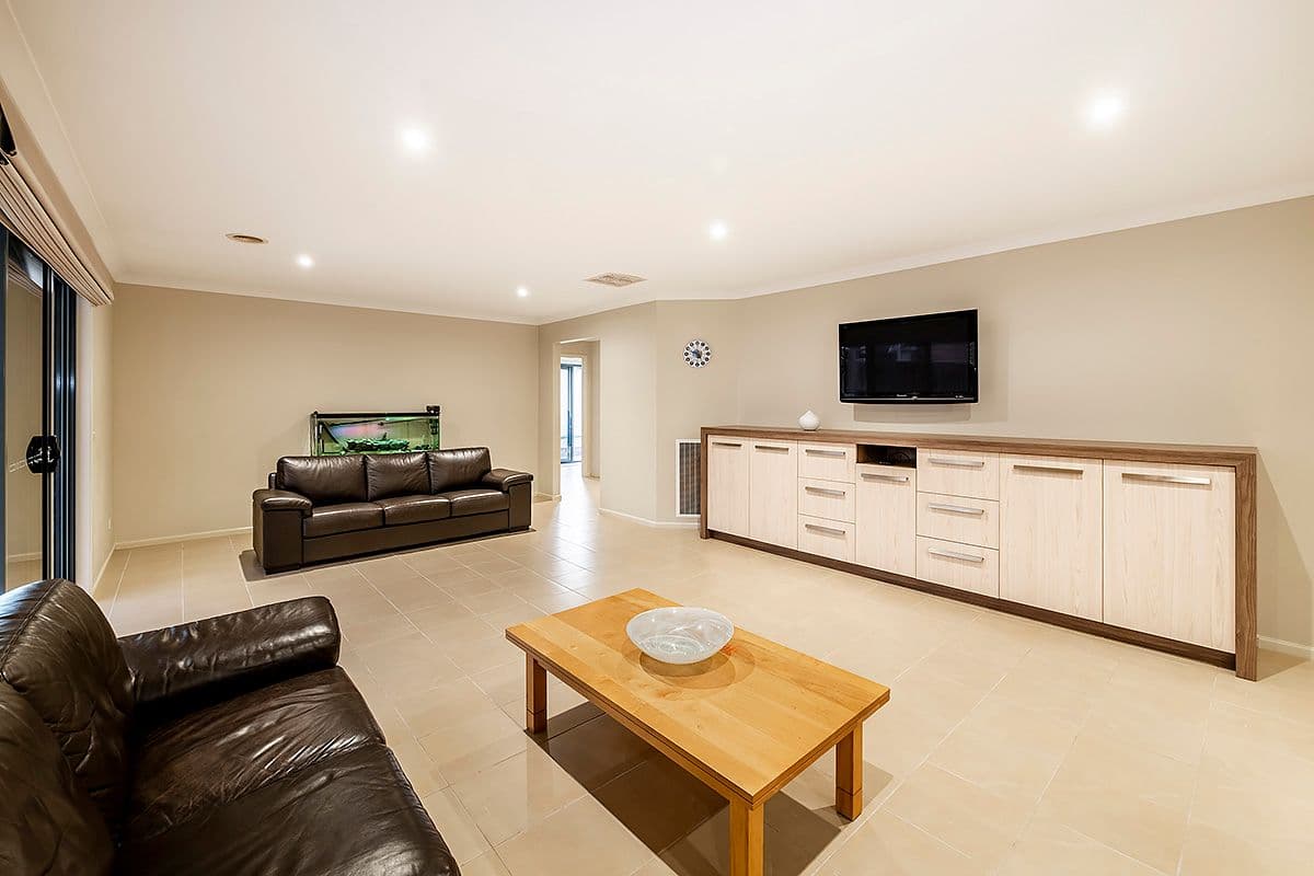 9 Tea Tree Court, Lyndhurst VIC 3975, Lyndhurst - Thumbnail 4