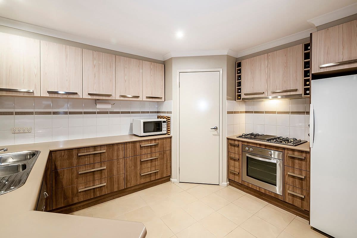 9 Tea Tree Court, Lyndhurst VIC 3975, Lyndhurst - Thumbnail 6